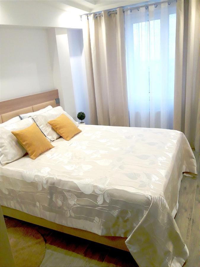 Light Apartment Center City Chisinau Exterior foto